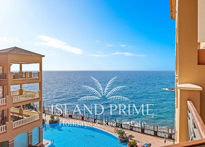 Stunning Seaside In Heated Pool Complex En411