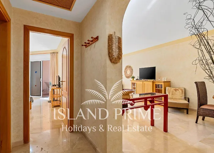 Stunning Seaside In Heated Pool Complex En411 San Miguel de Abona