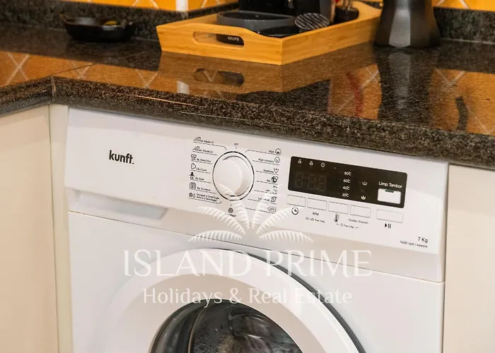 Stunning Seaside In Heated Pool Complex En411 San Miguel de Abona