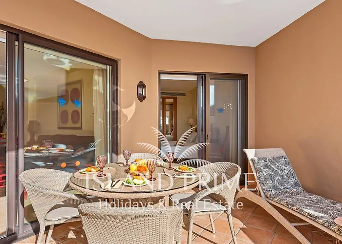 Stunning Seaside In Heated Pool Complex En411 * San Miguel de Abona